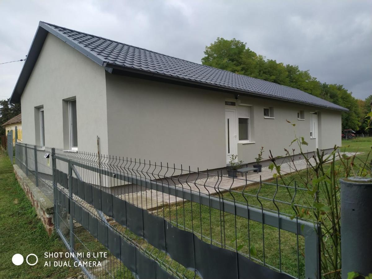 Sueni Apartman Ordacsehi Екстериор снимка