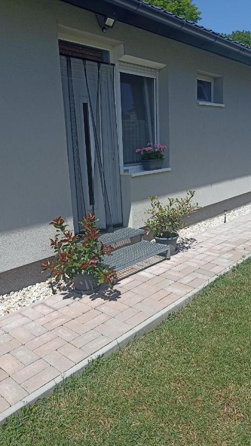 Sueni Apartman Ordacsehi Екстериор снимка